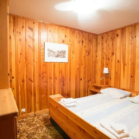 בקתה Chalet Grimaud וורבייה